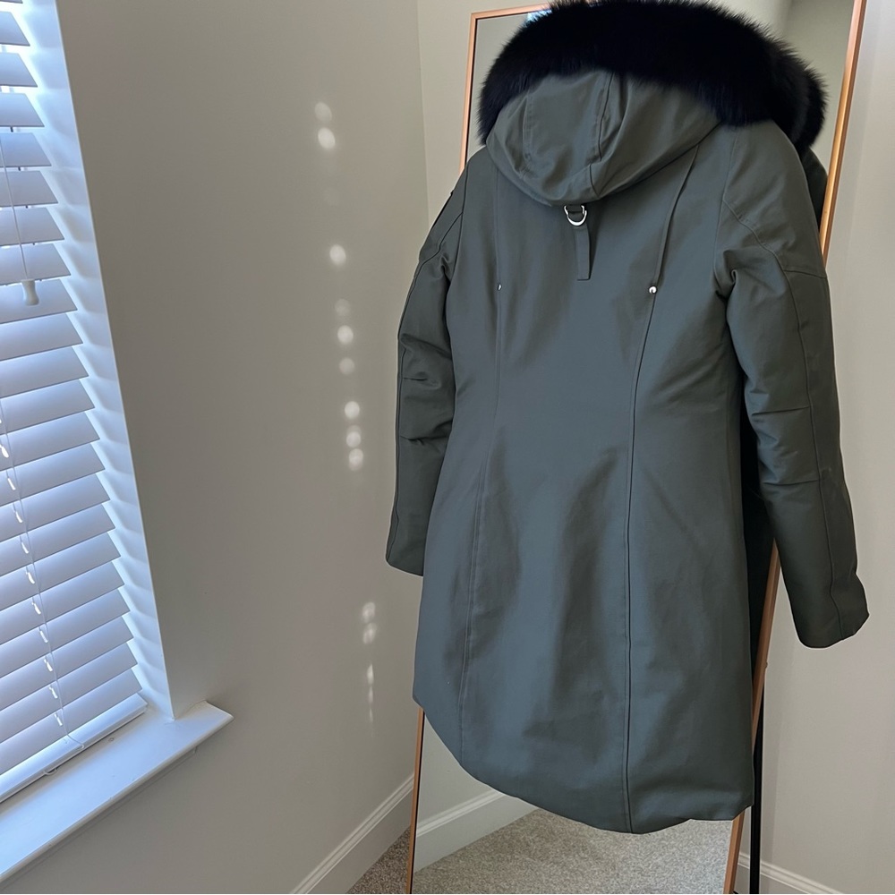 NEW🍉Moose Knuckles Stirling Down Jacket Parka Shearling Trim Green Black Pom - Picture 8 of 15